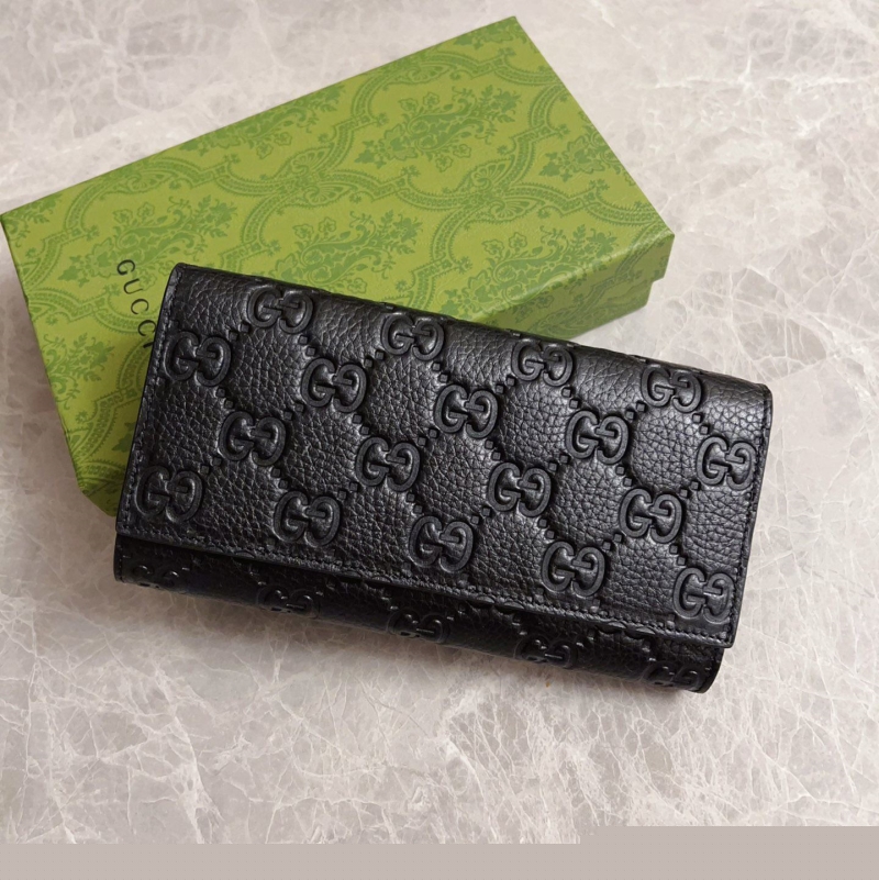 G*u*i wallets & purse